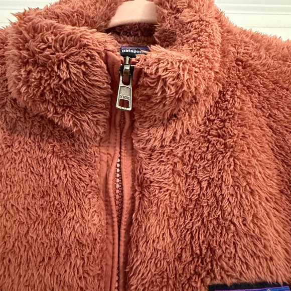 Patagonia Fuzzy Fleece Vest in Rust Brown - Picture 6 of 7